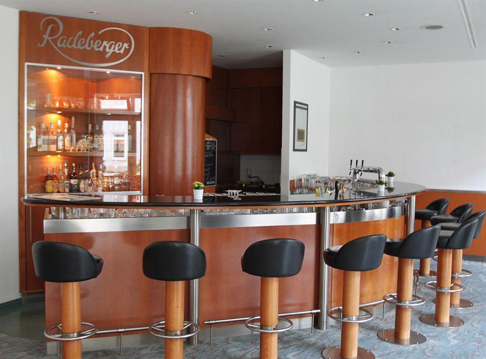 Dormero Hotel Dresden Airport المطعم الصورة